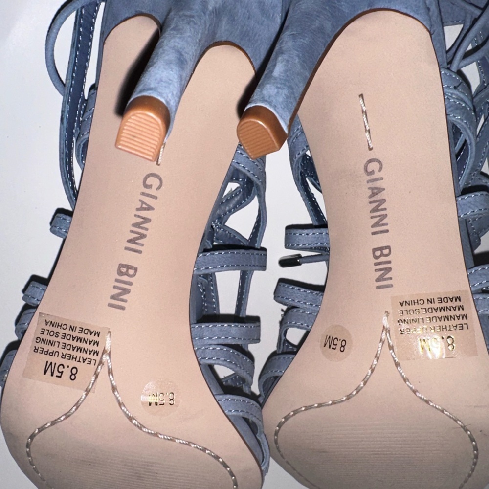 Gianni Bini Sandals Periwinkle Round Cutout Ankle Tie Heels Size 8.5M NWOT - Picture 5 of 6